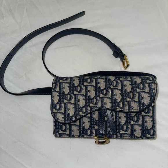 Christian Dior saddle belt bag - Picture 1 of 3